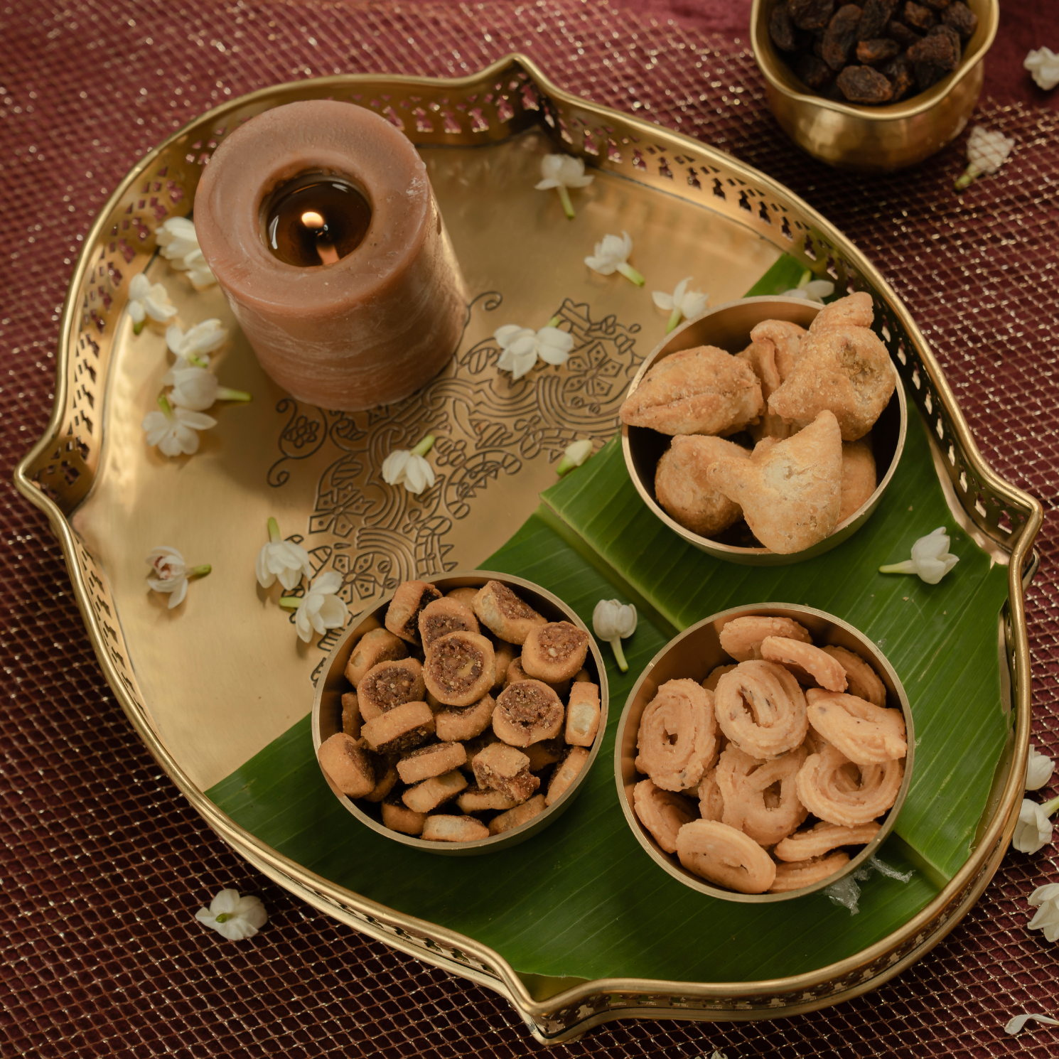 Anupama Oval Platter