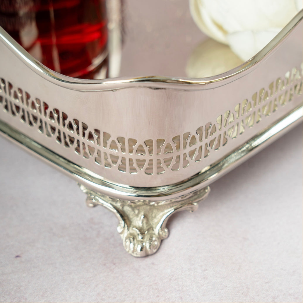 The Victoria Crest Tray